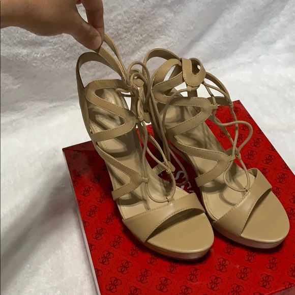 Guess heels - Picture 2 of 3